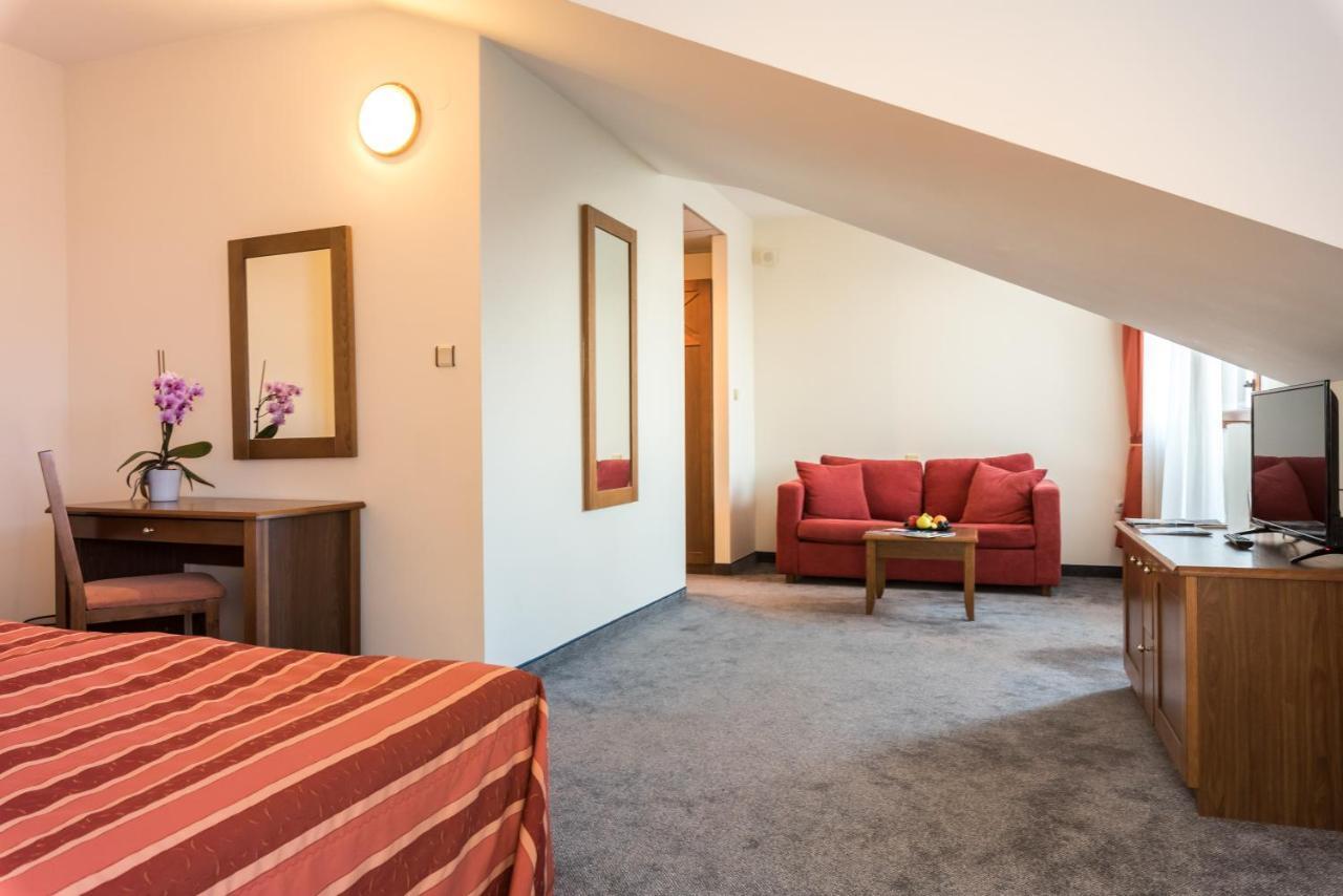 Evelina Palace Hotel Bansko Exterior photo