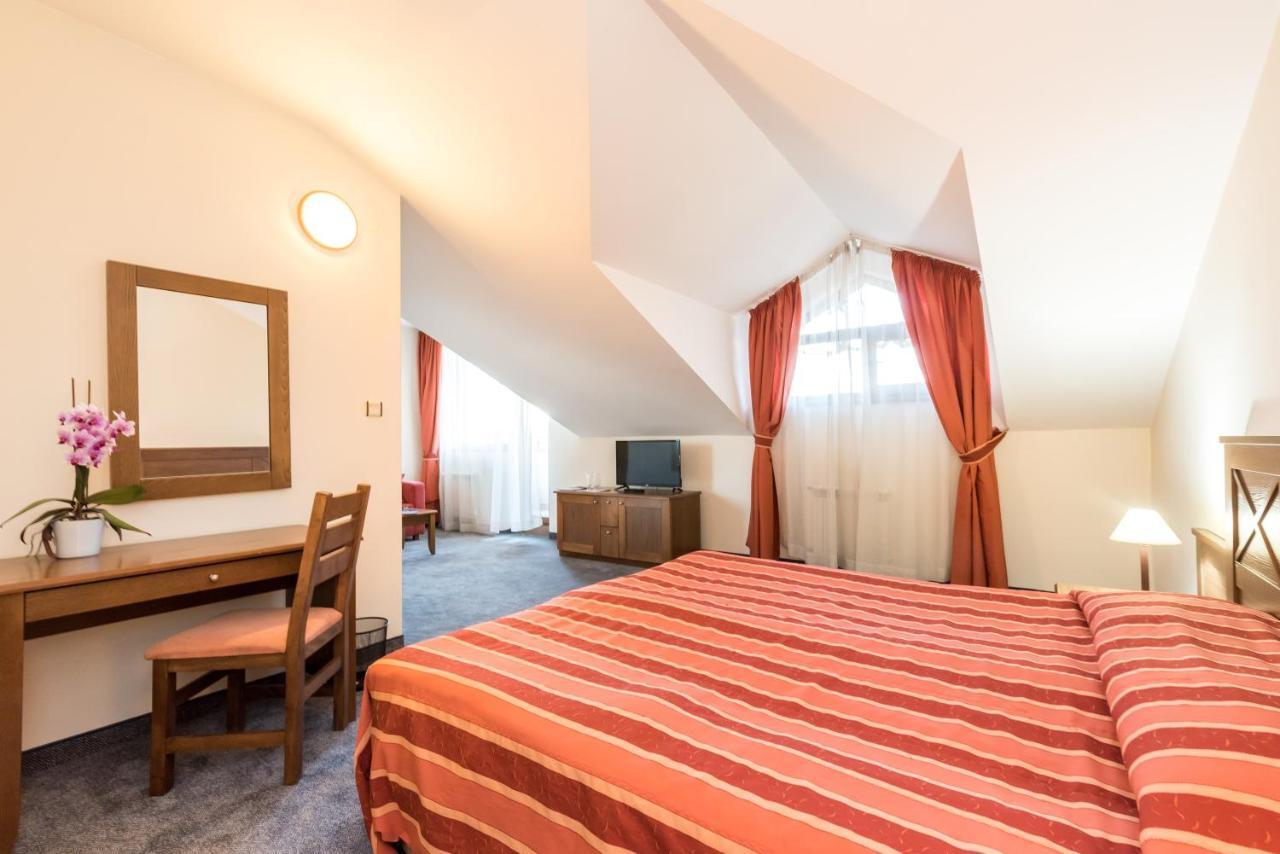 Evelina Palace Hotel Bansko Exterior photo